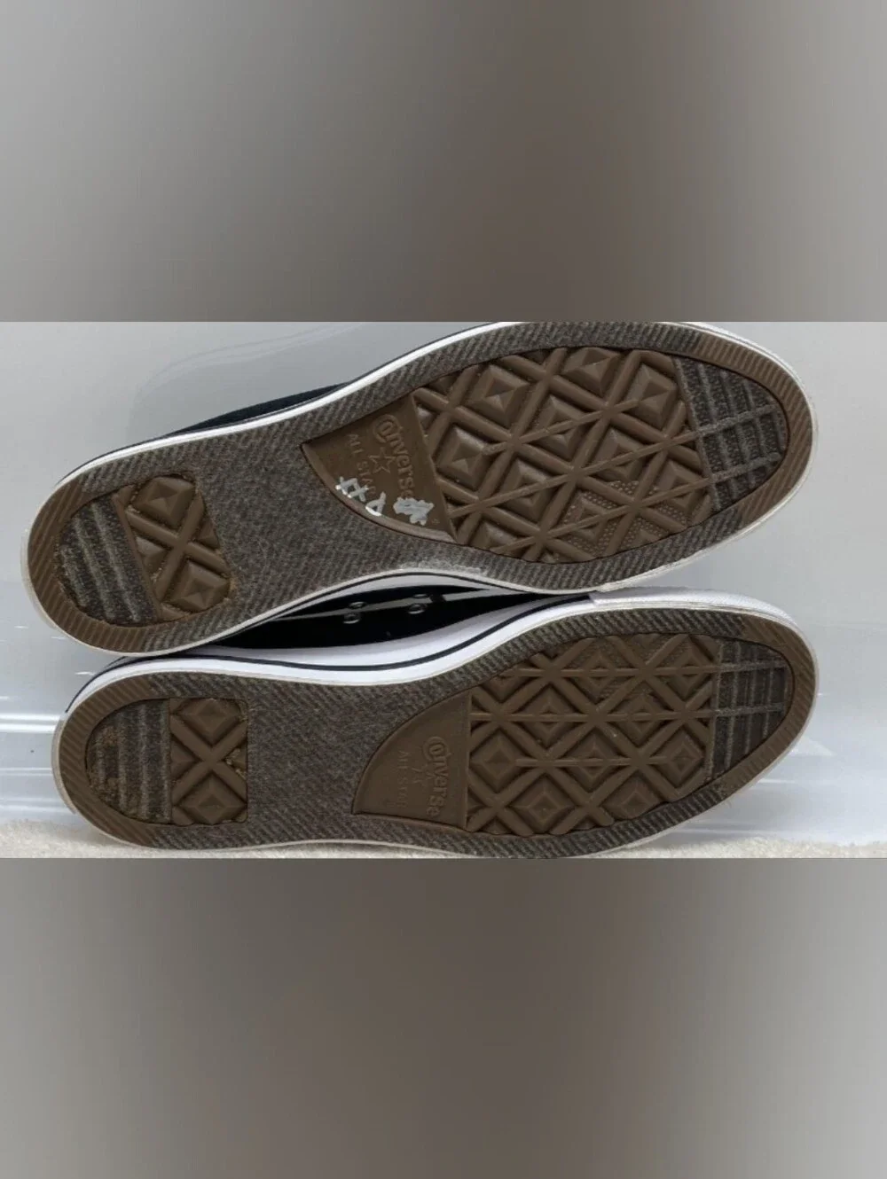 Converse Classic Black Canvas Low-Top Sneakers with Taupe Laces Size M10 W12